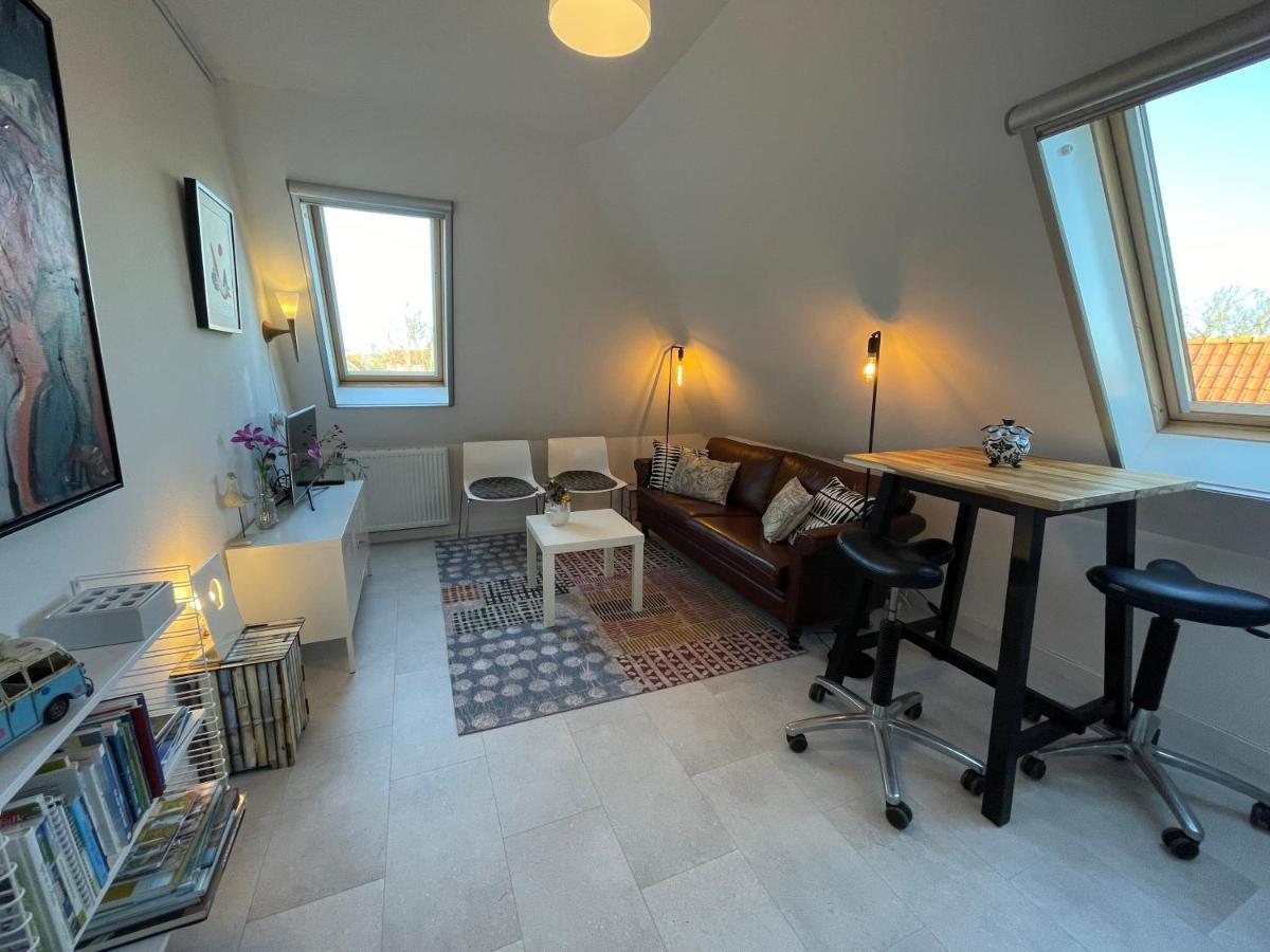 Bed and Breakfast Vrijplaats Oosterend  Zewnętrze zdjęcie