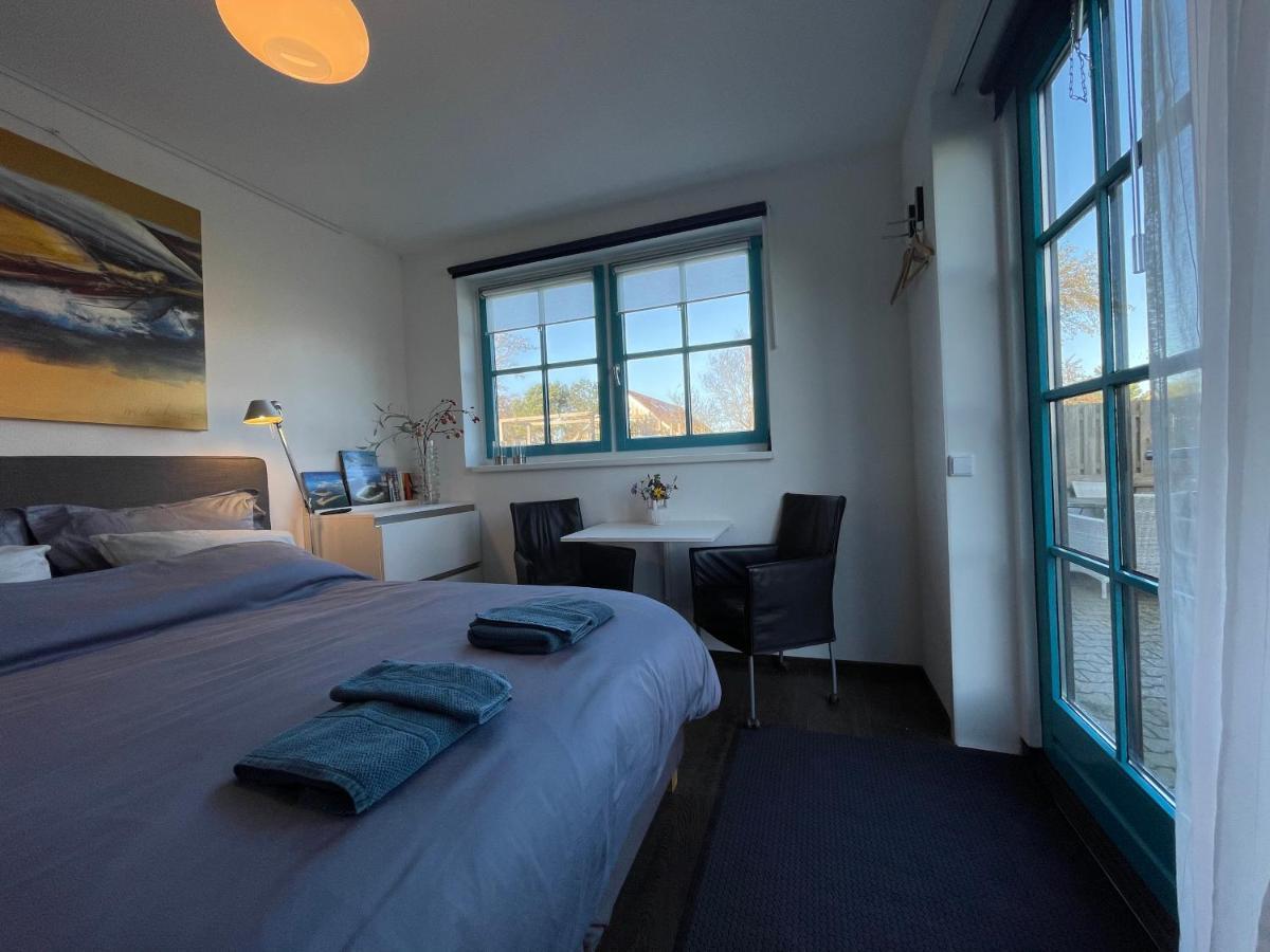 Bed and Breakfast Vrijplaats Oosterend  Zewnętrze zdjęcie